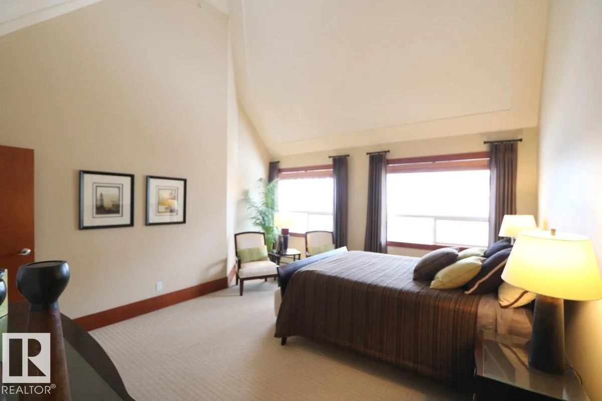 #1402 9707 105 ST NW
