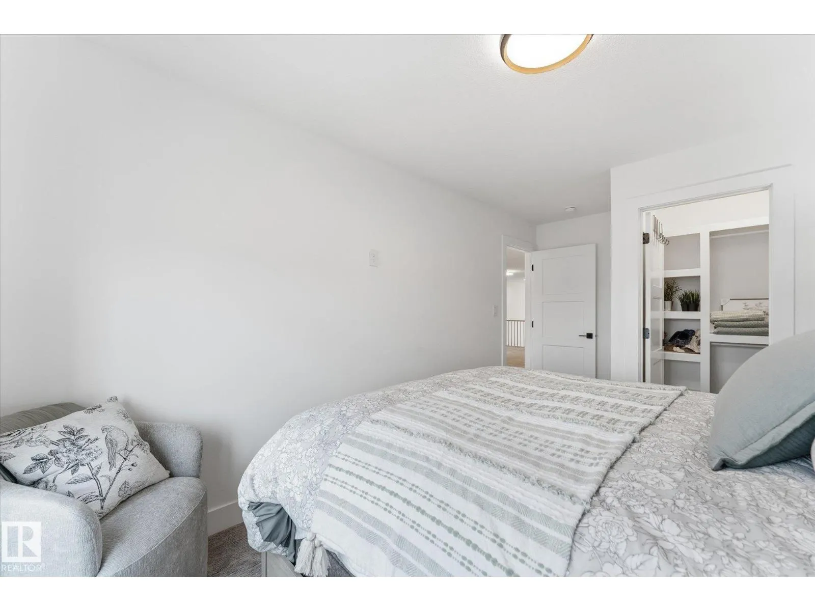 125 STARLING WY