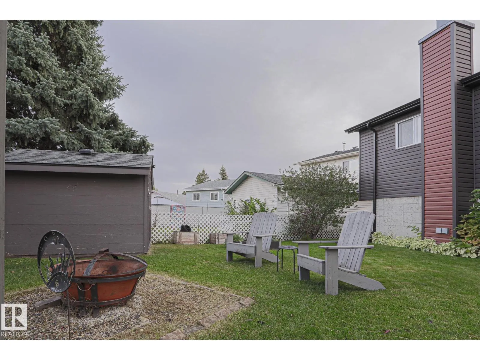 52 WESTLAKE DR