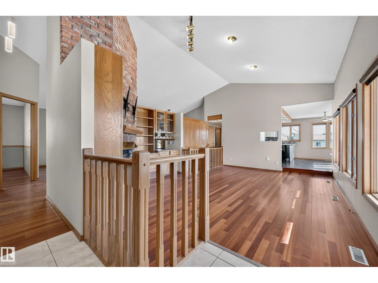 19403 Fort Rd NE