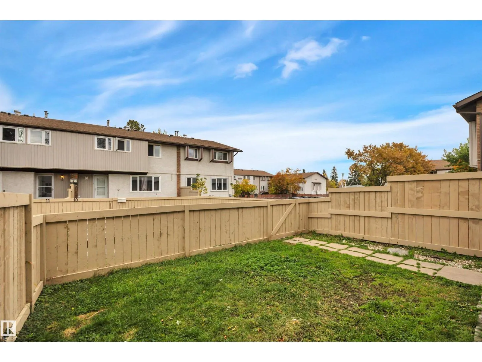 #8 14130 80 ST NW