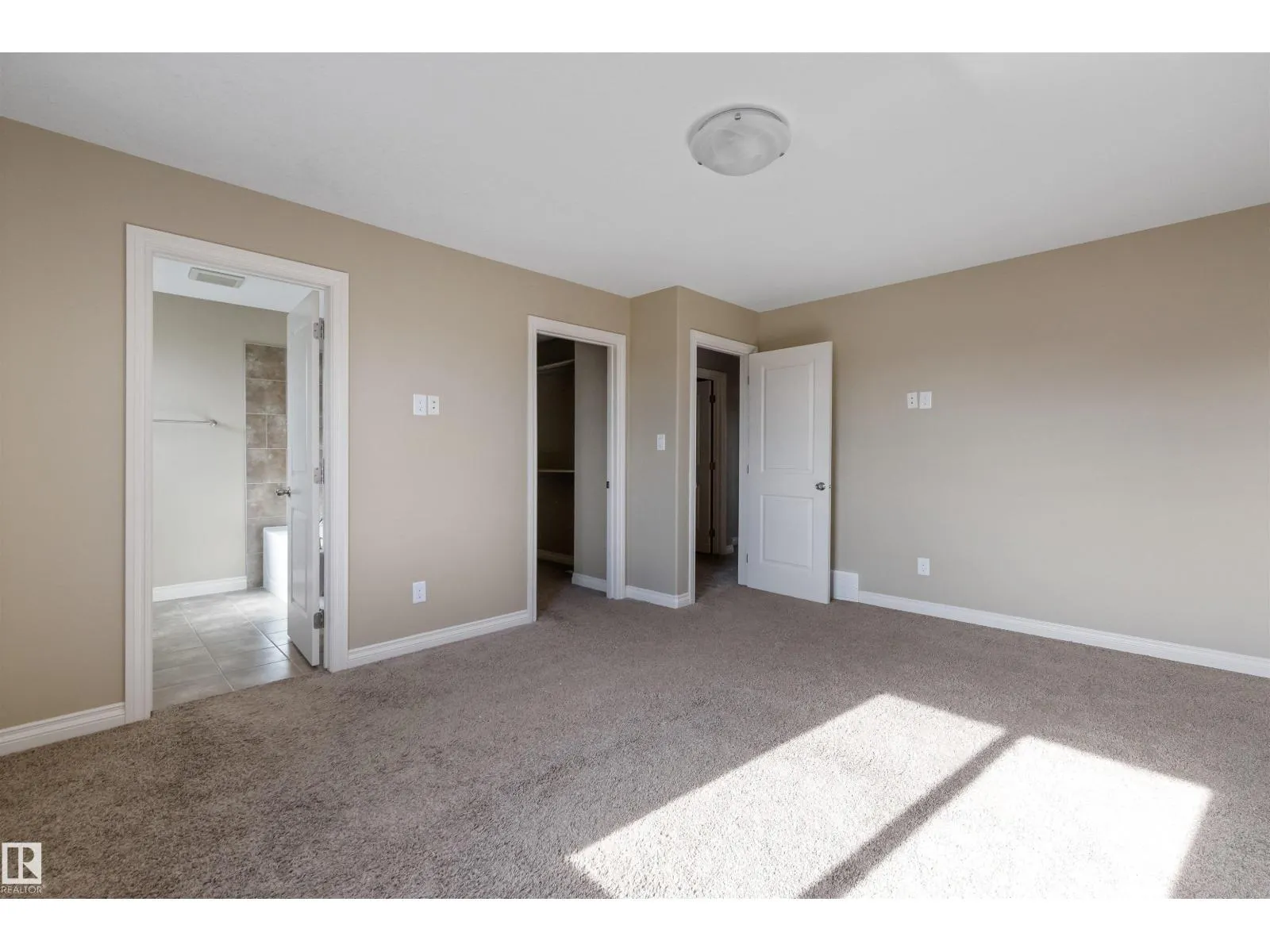 1 ROSEBERRY LN