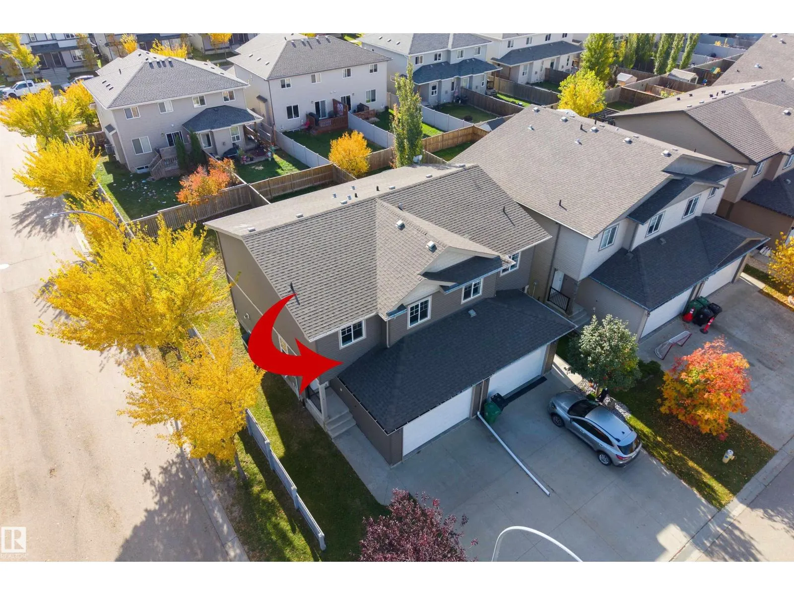 1 ROSEBERRY LN