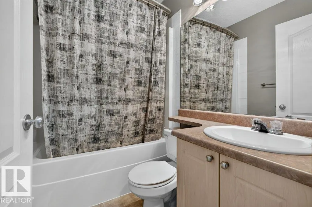 31 Douglas CR