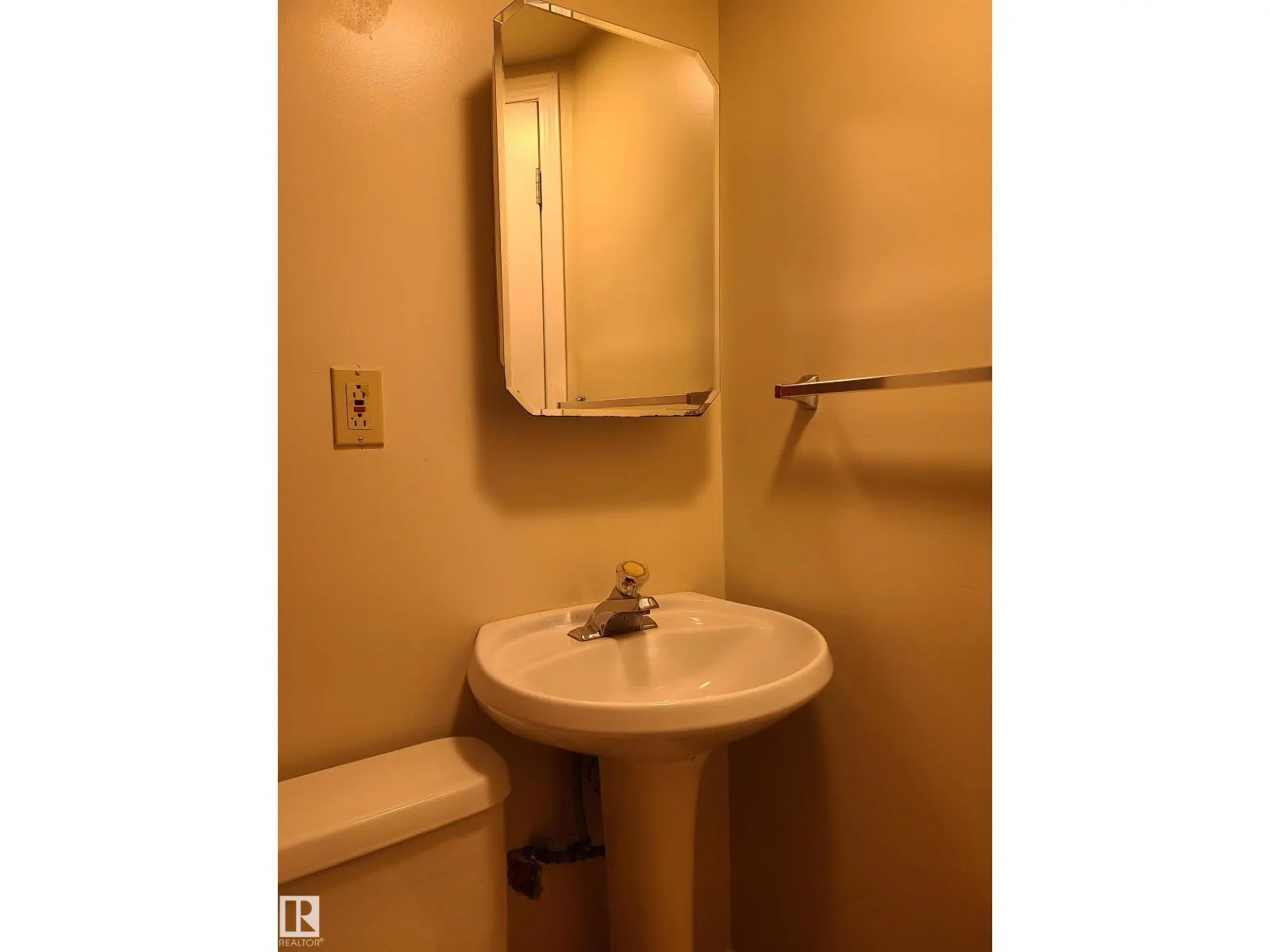 6326 109A ST NW