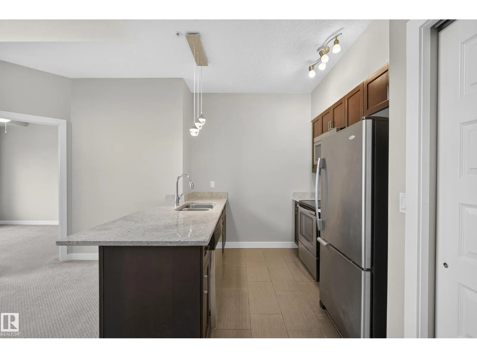 #505 1230 WINDERMERE WY SW