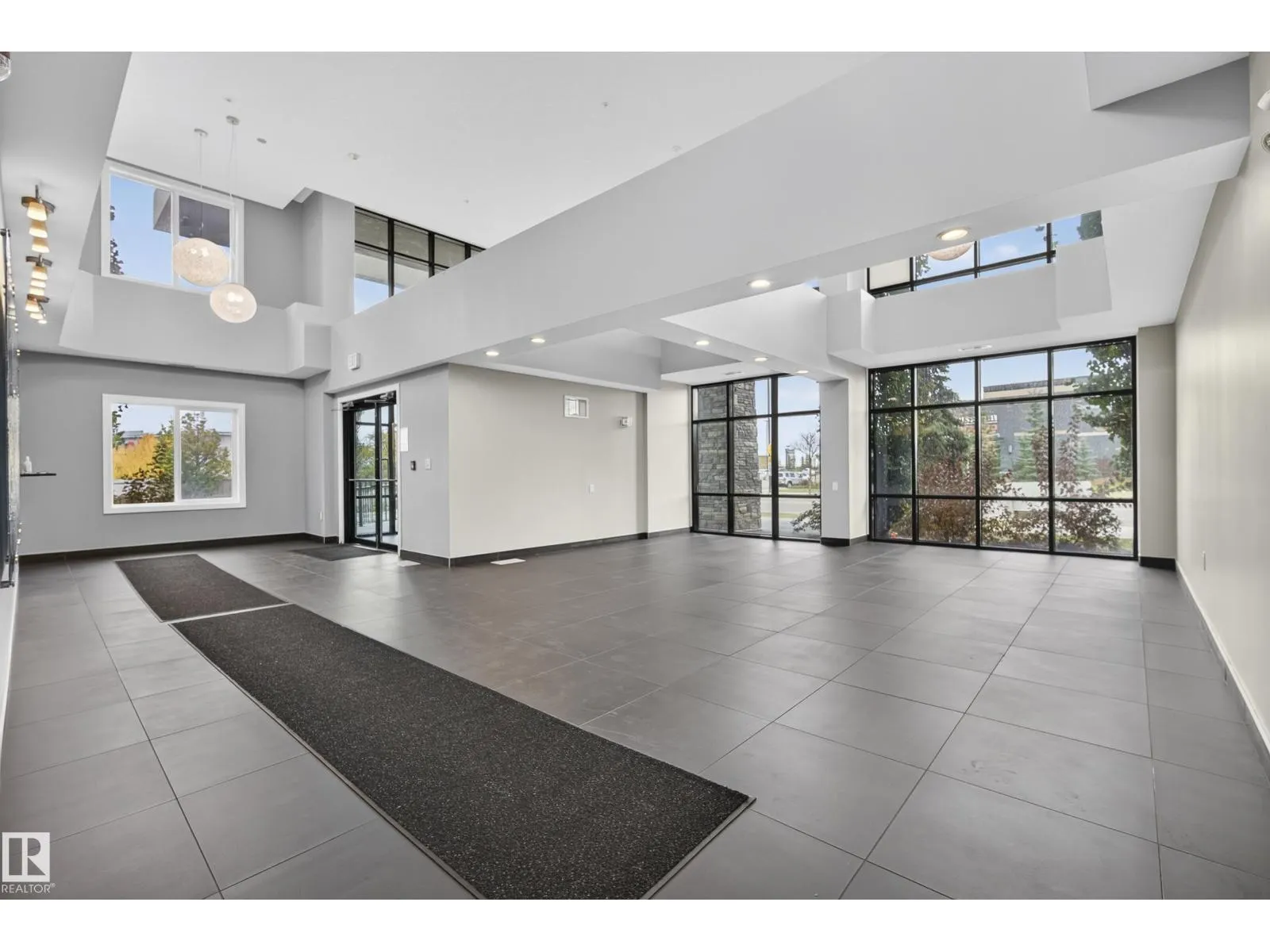 #505 1230 WINDERMERE WY SW