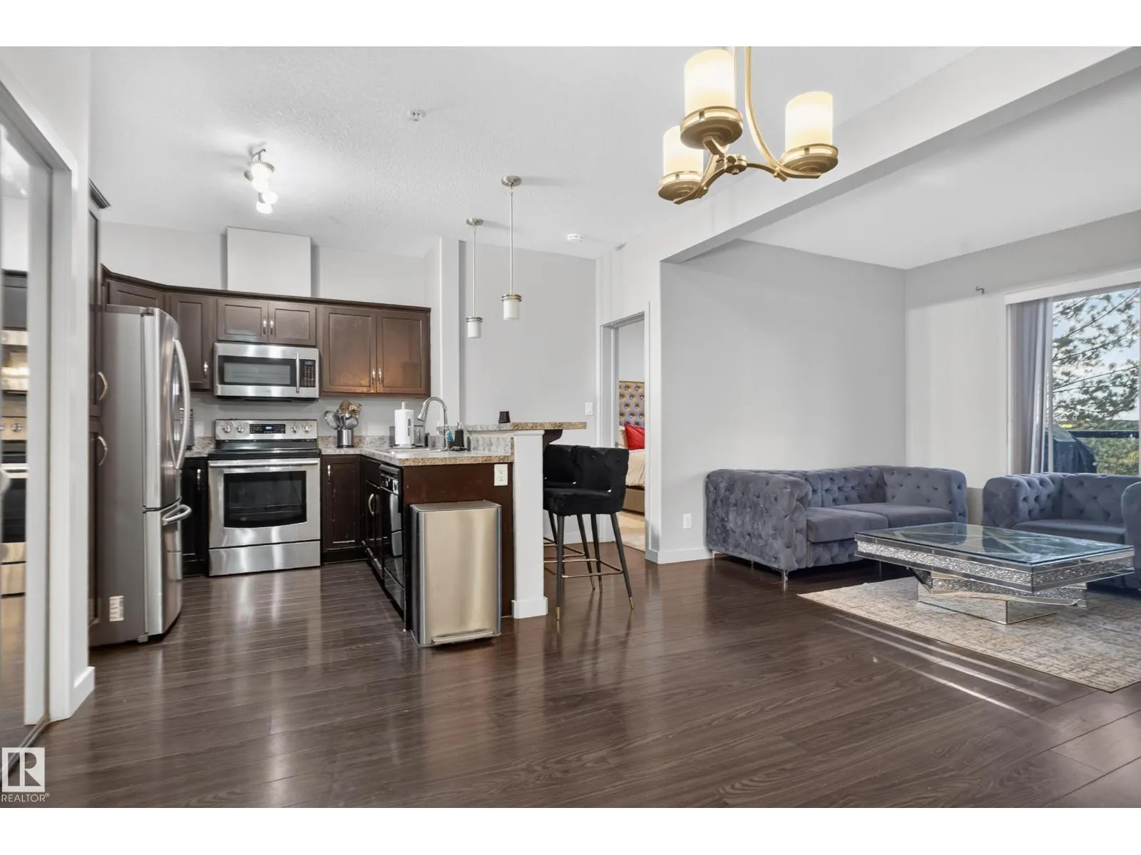 #224 304 AMBLESIDE LI SW