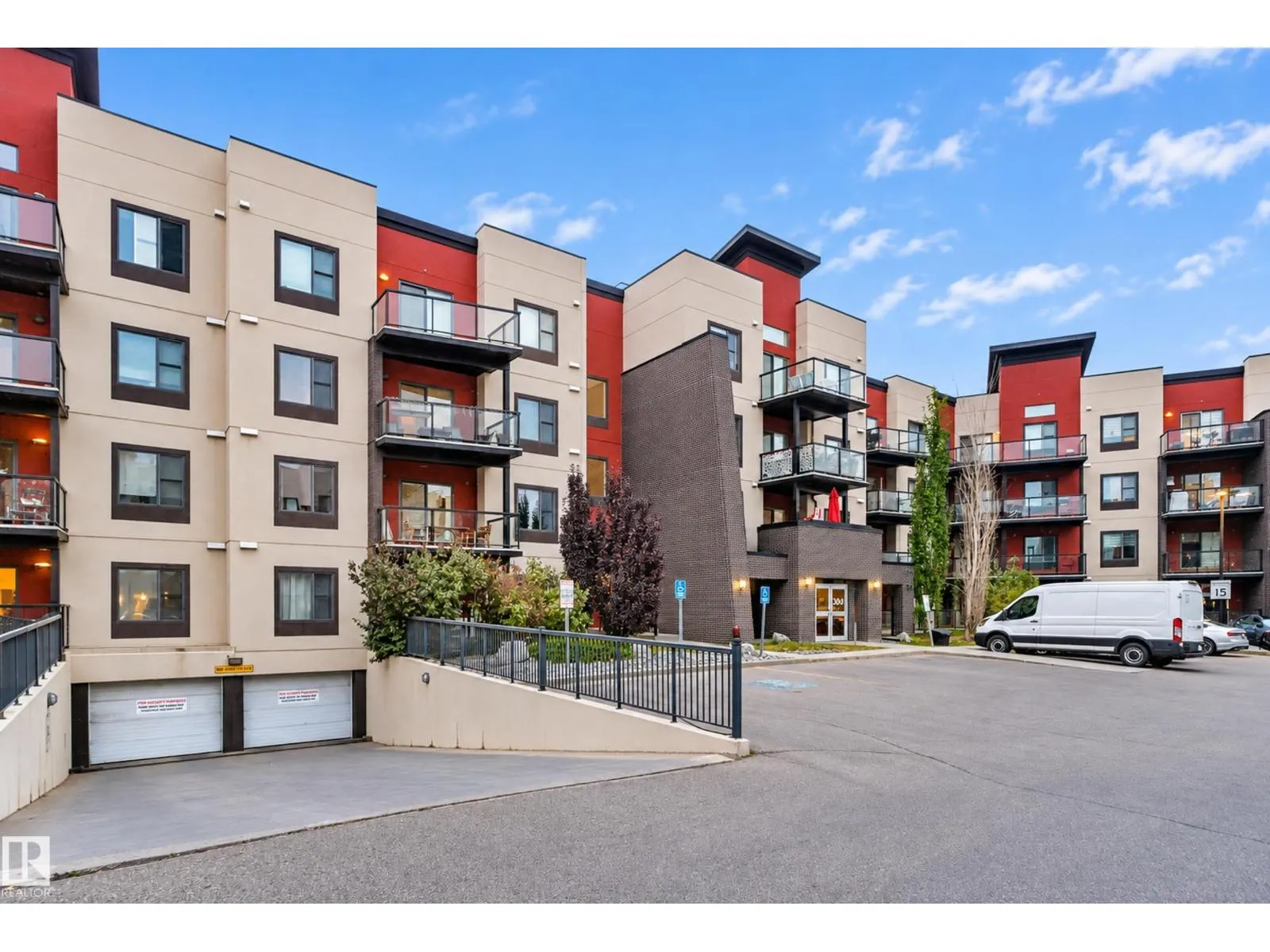 #224 304 AMBLESIDE LI SW