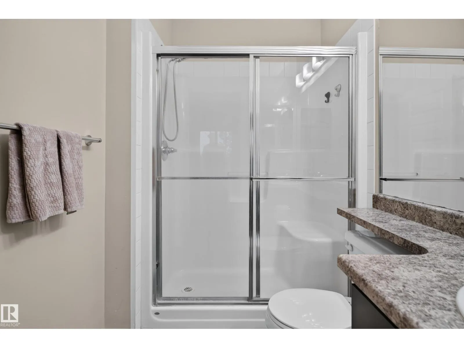 #224 304 AMBLESIDE LI SW