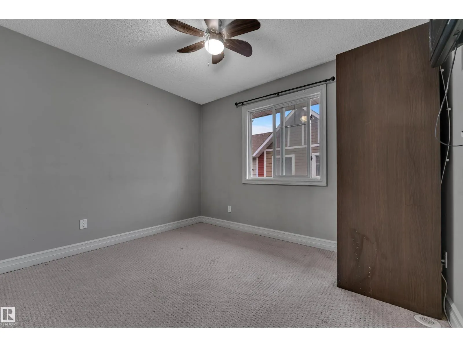 #140 655 TAMARACK RD NW