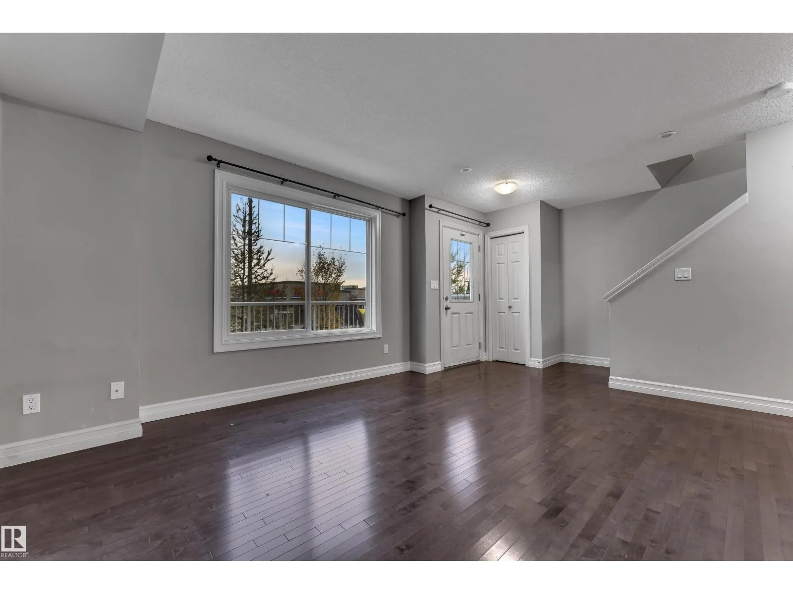 #140 655 TAMARACK RD NW