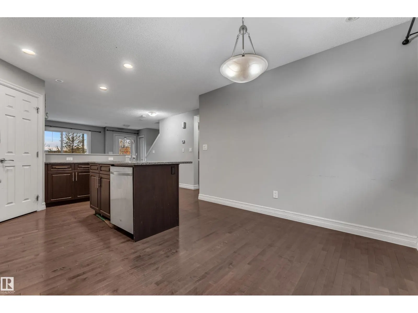 #140 655 TAMARACK RD NW