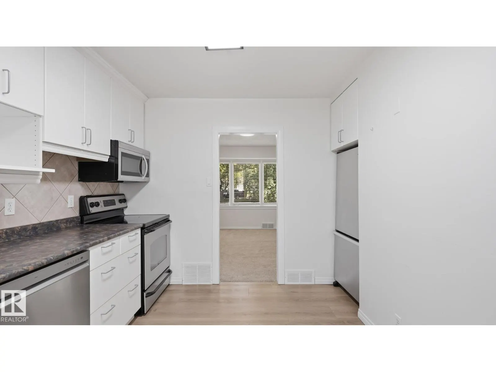 11836 62 ST NW