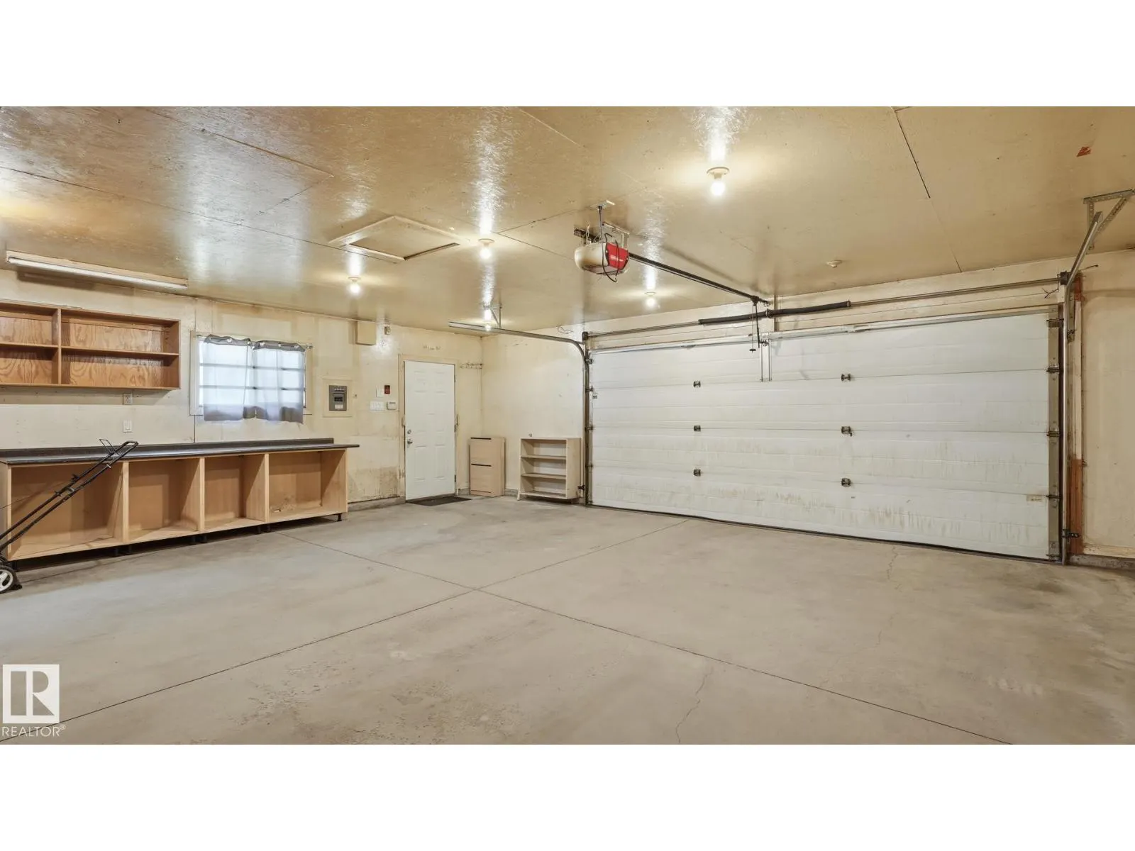 11836 62 ST NW