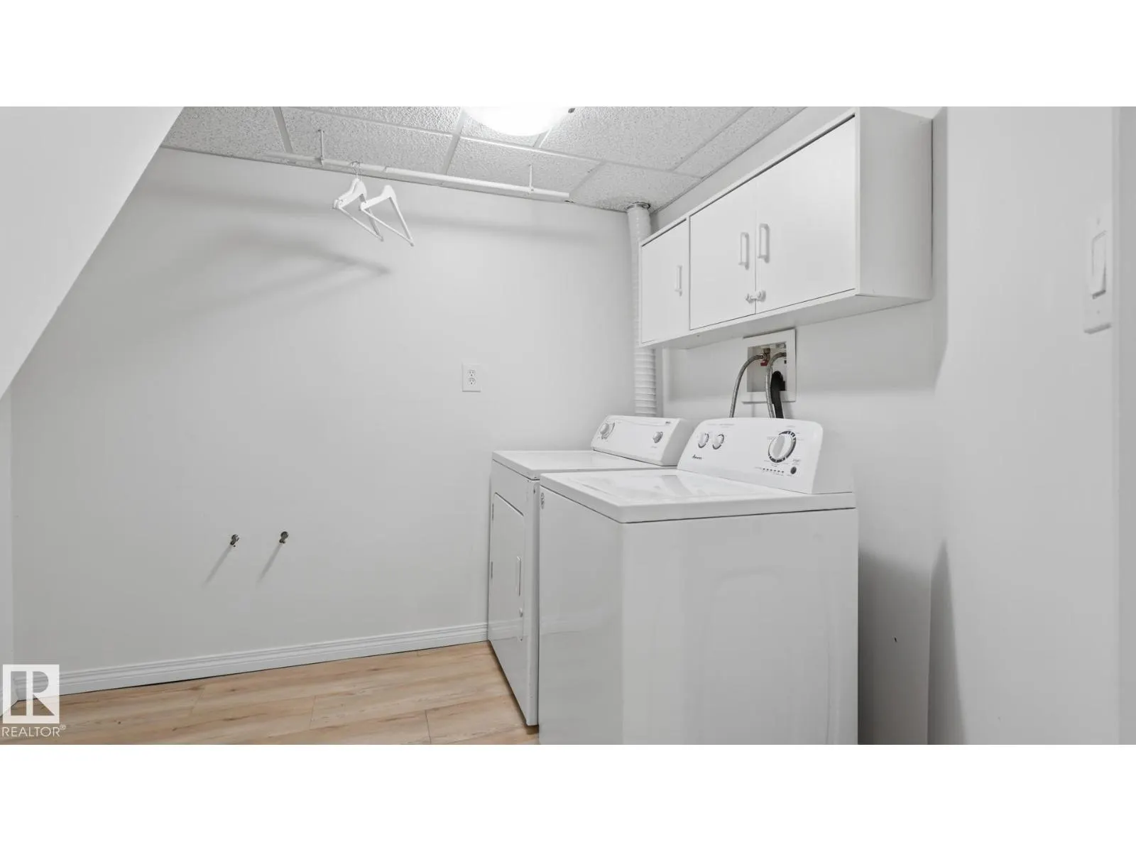11836 62 ST NW