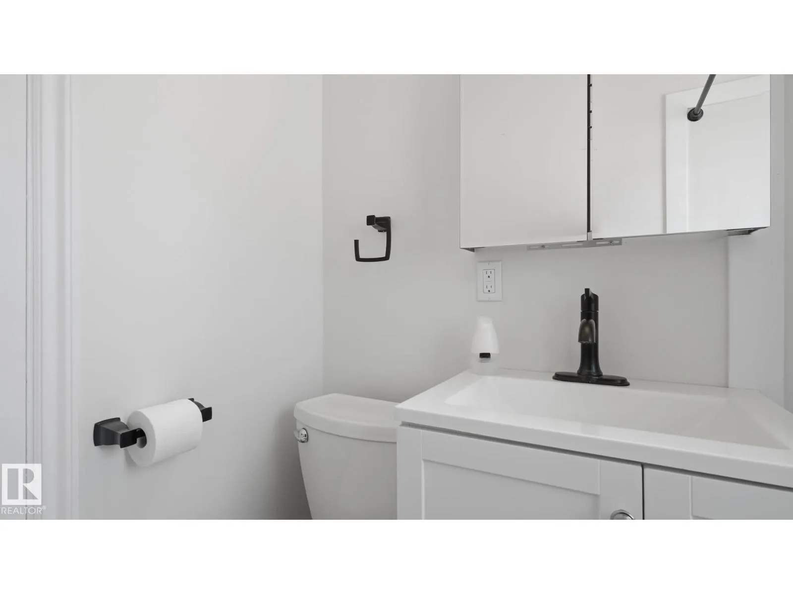 11836 62 ST NW