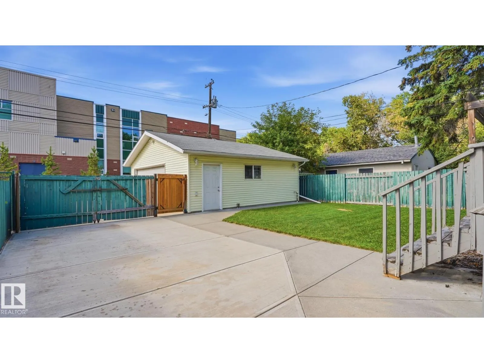 11836 62 ST NW