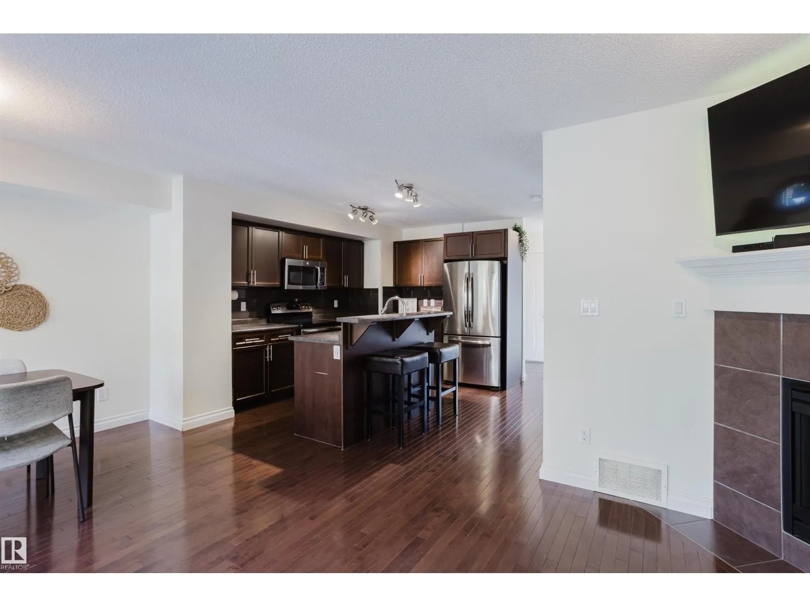 44 HAMILTON CT