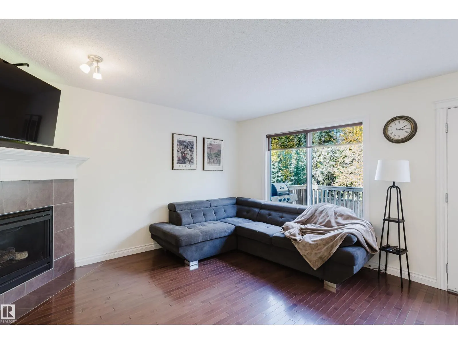 44 HAMILTON CT