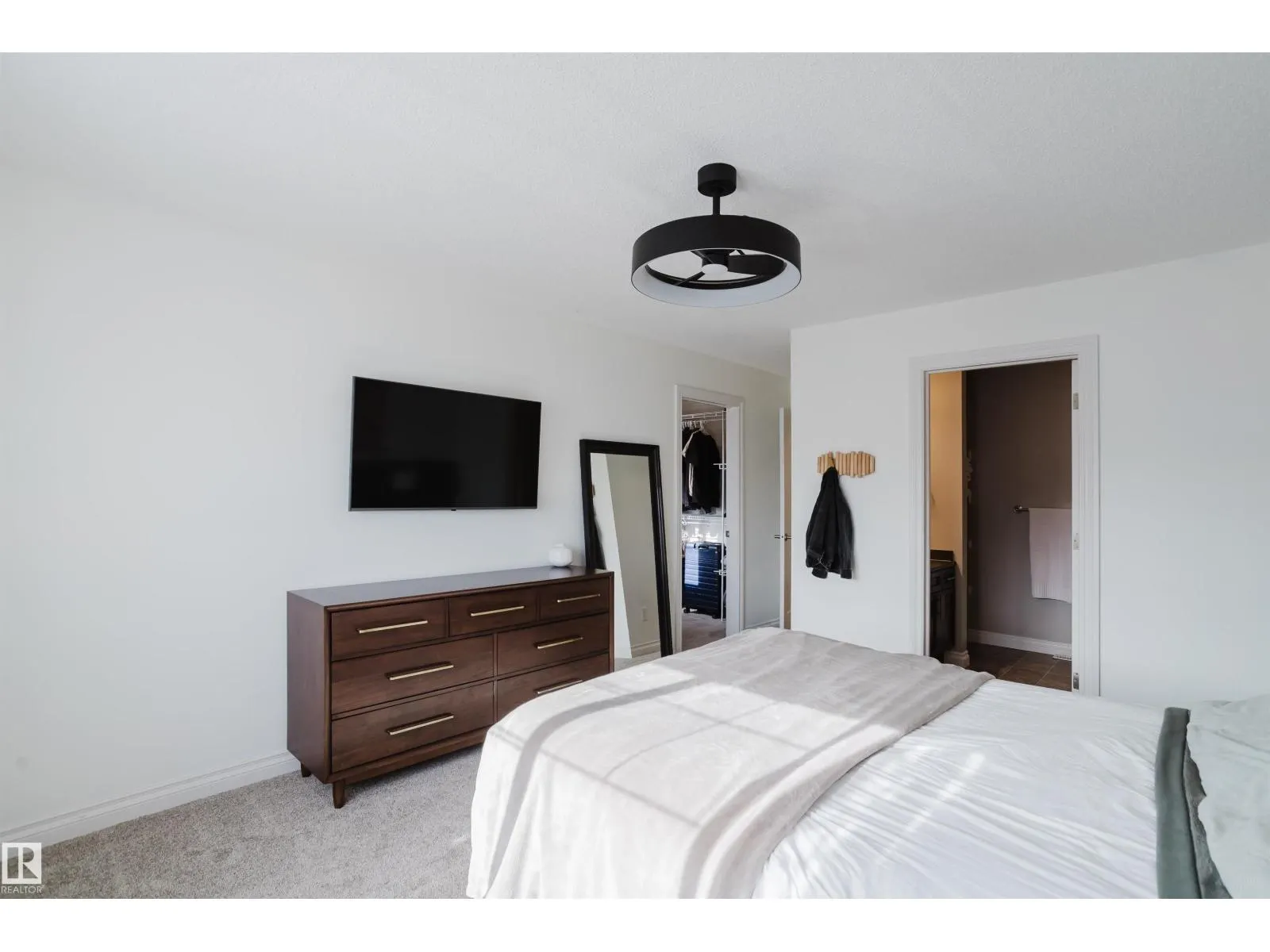 44 HAMILTON CT