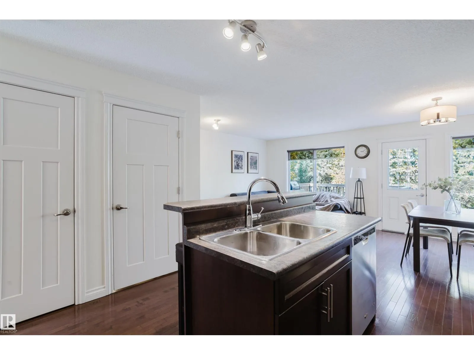 44 HAMILTON CT