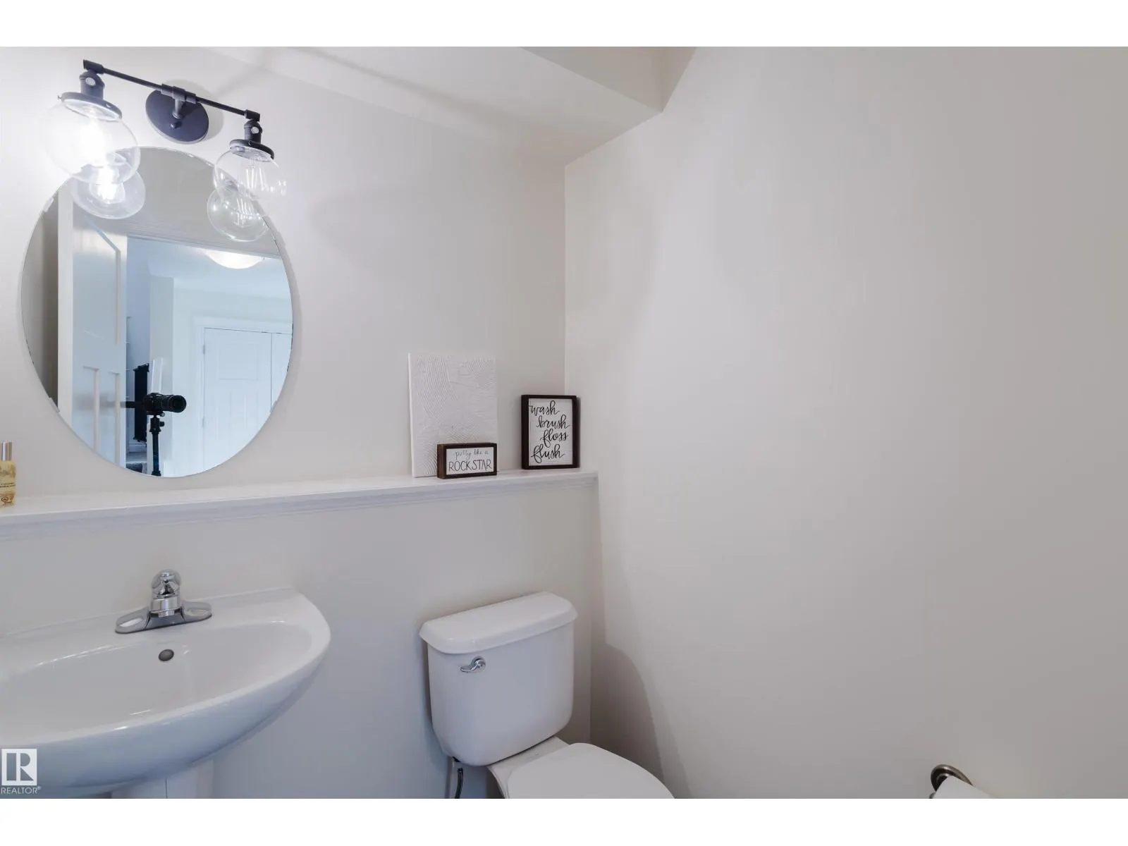 44 HAMILTON CT