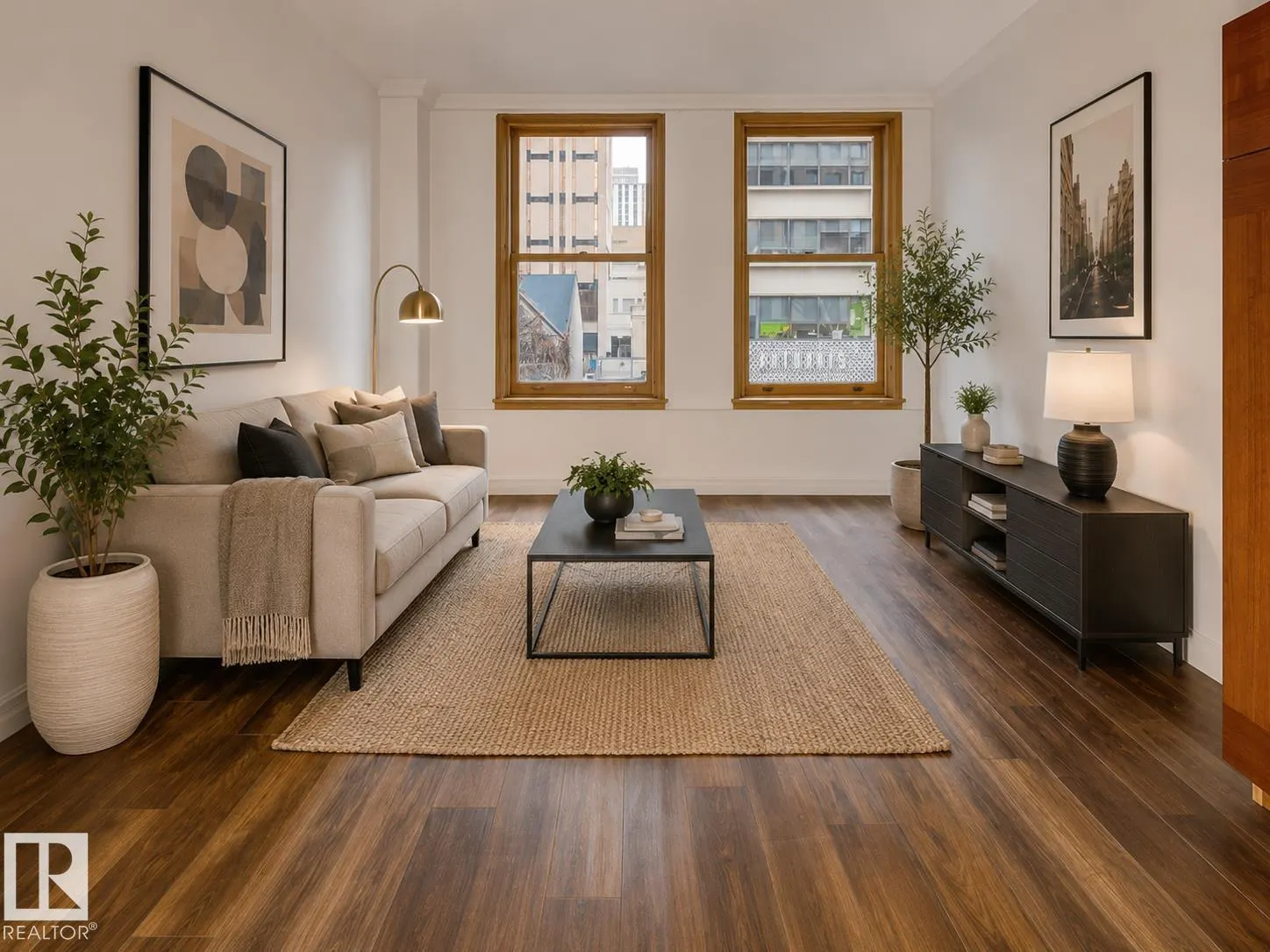#210 10134 100 ST NW