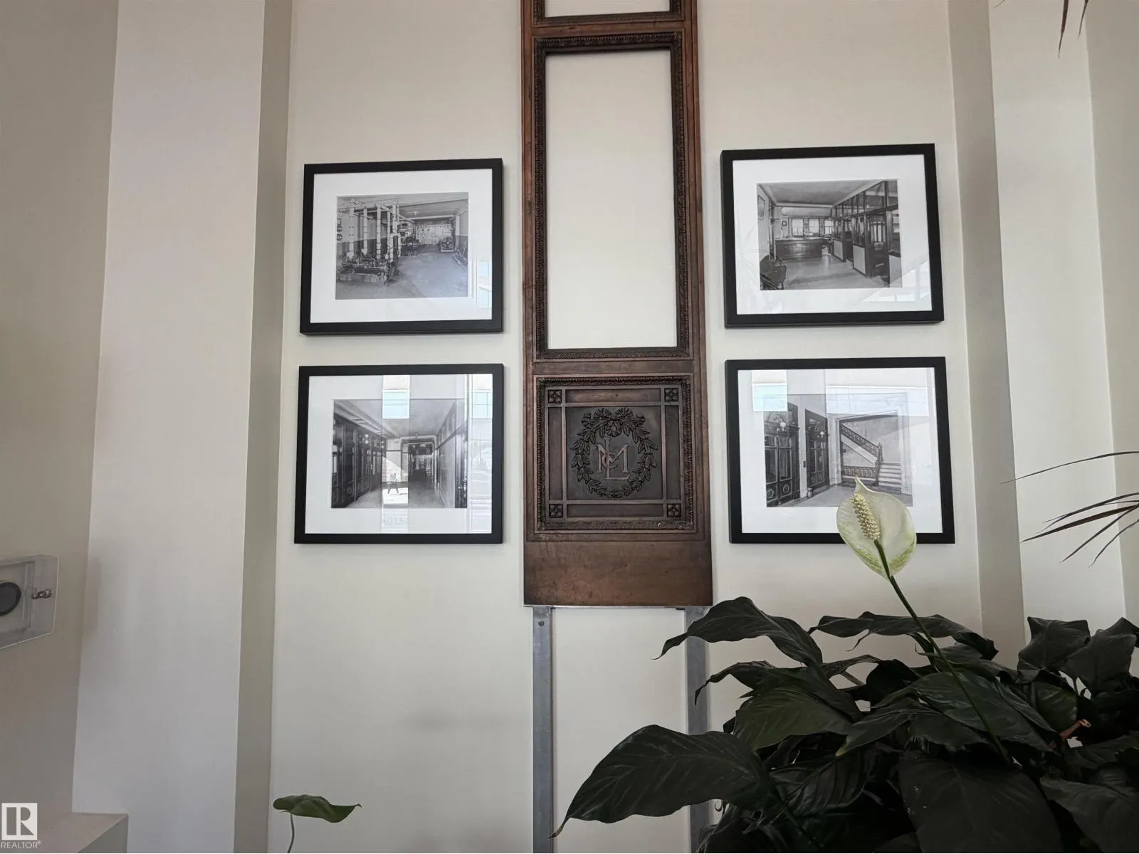 #210 10134 100 ST NW