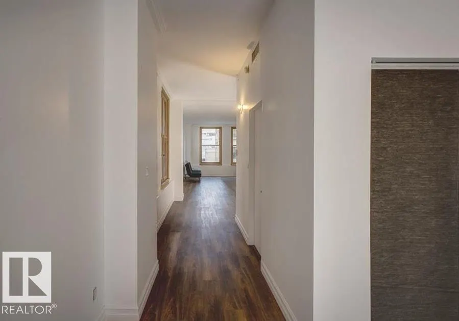 #210 10134 100 ST NW