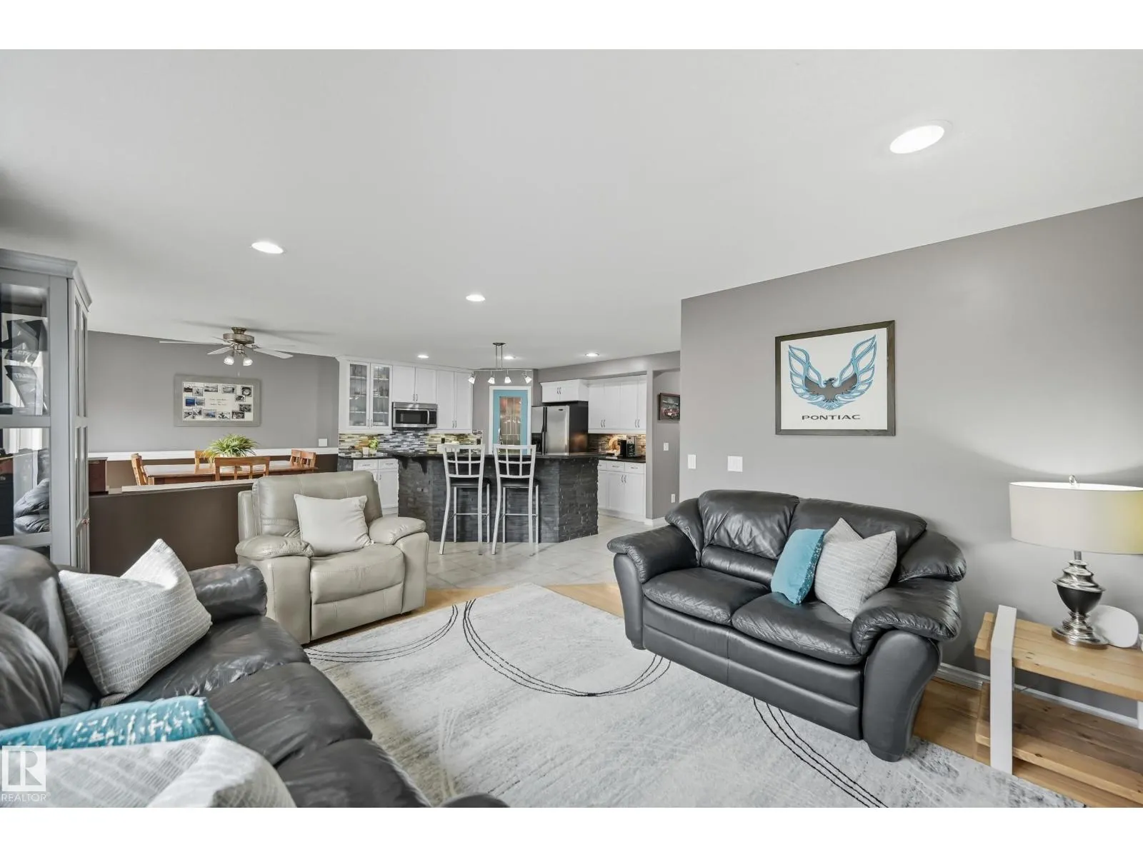 5 VALLEY CL