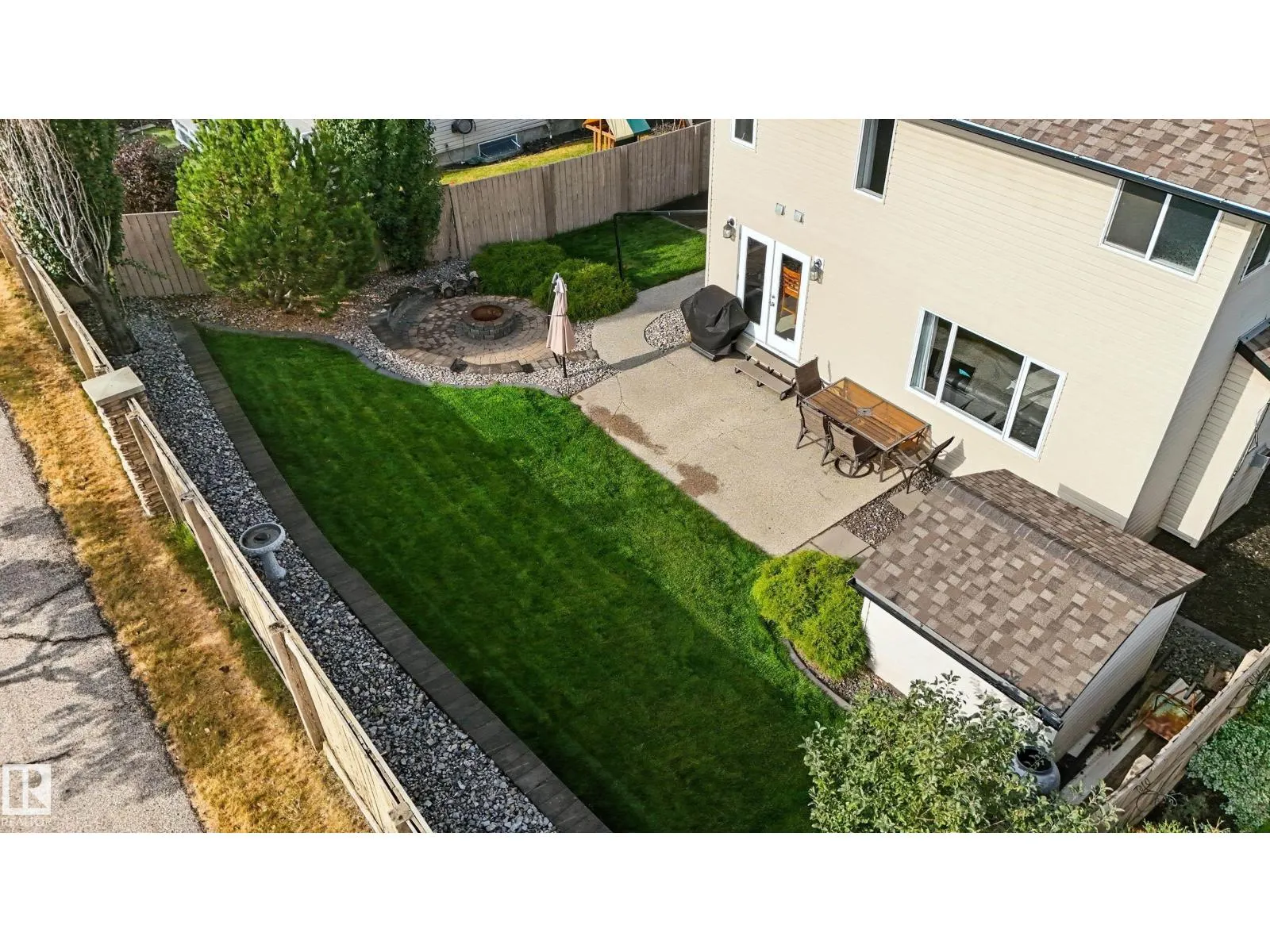 5 VALLEY CL