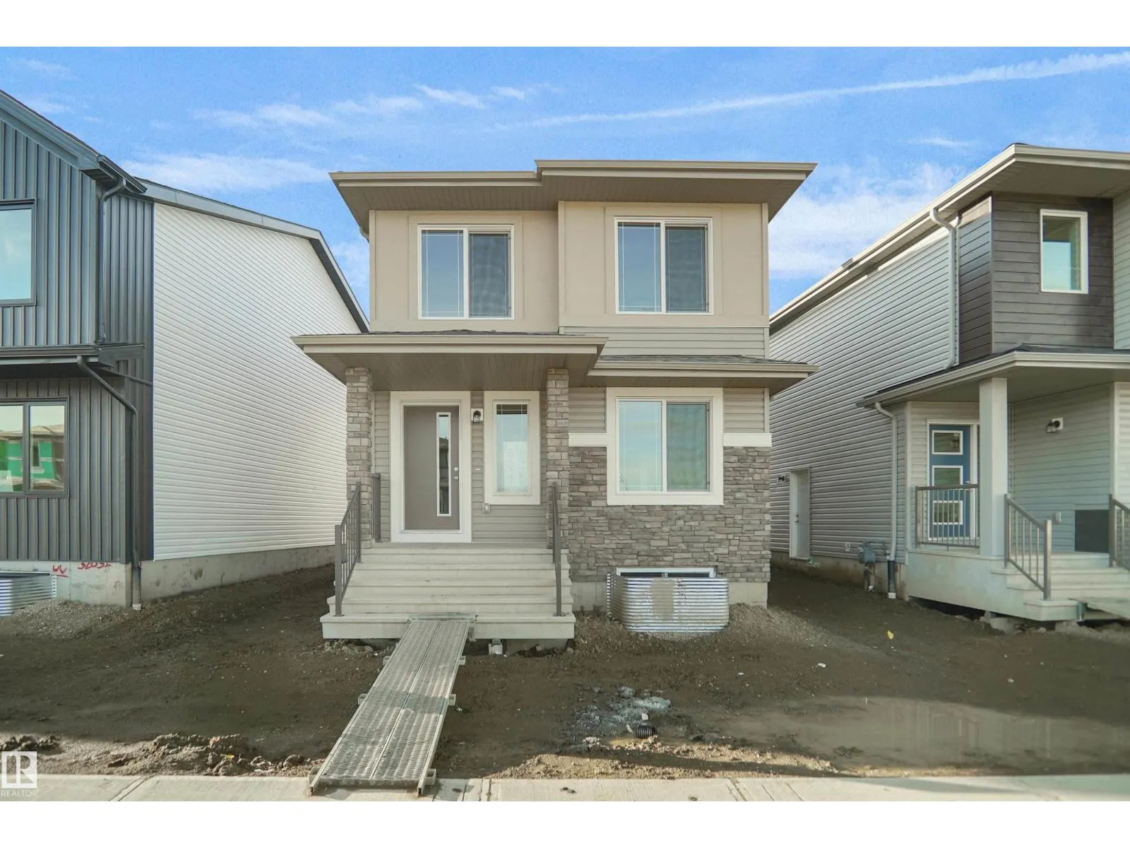 590 Ashgrove CI