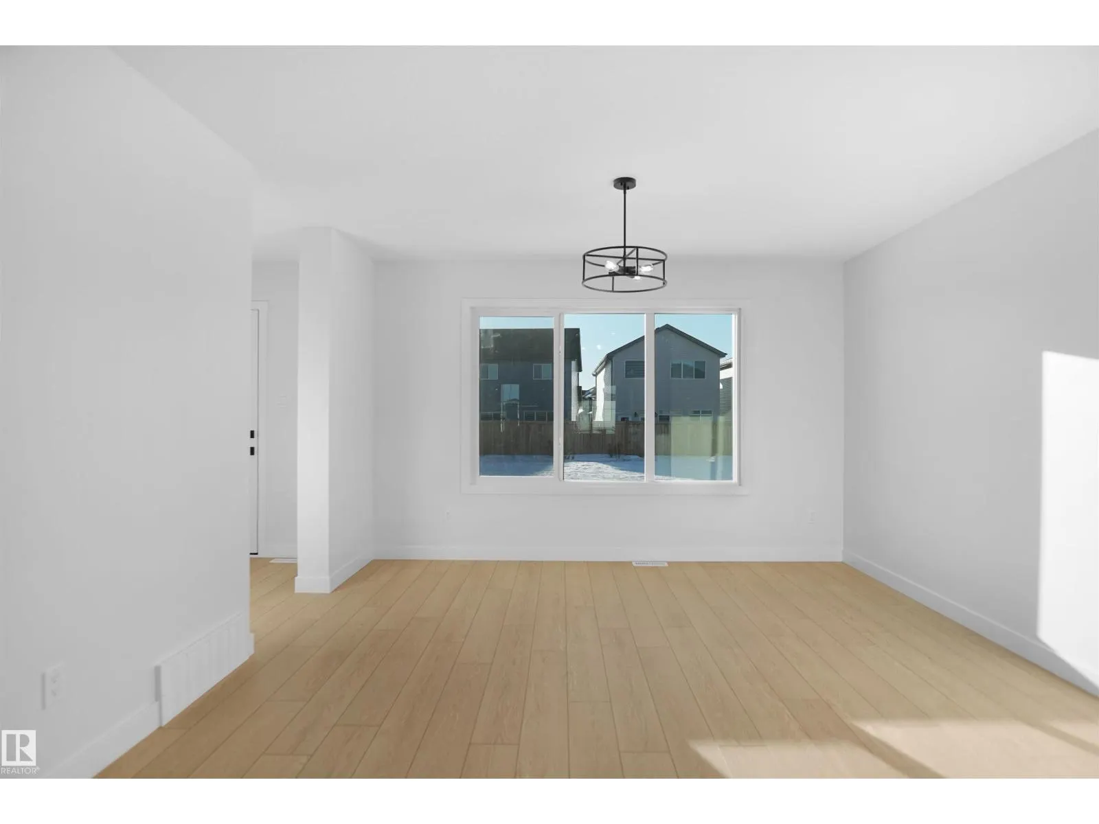 590 Ashgrove CI