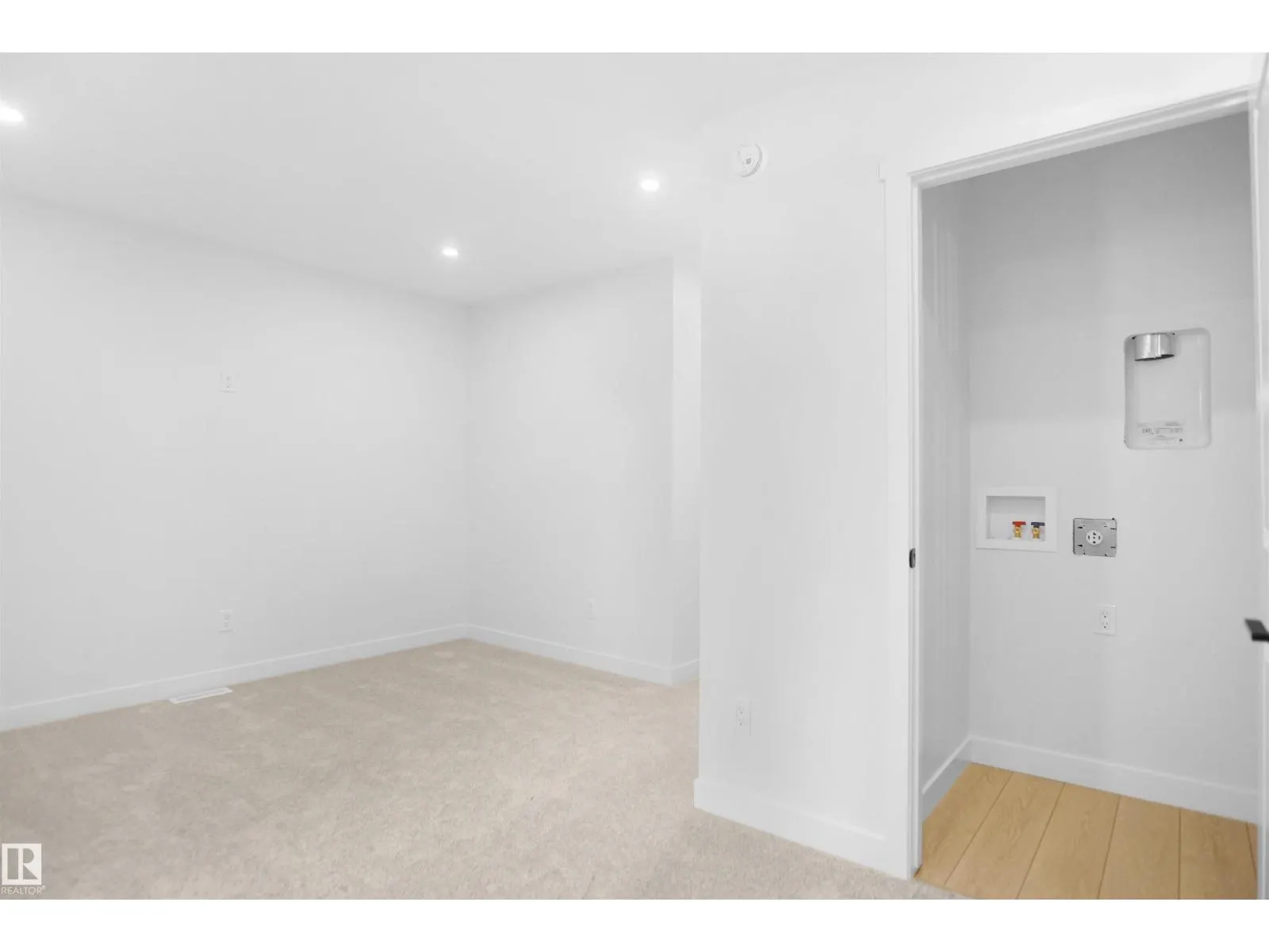 590 Ashgrove CI