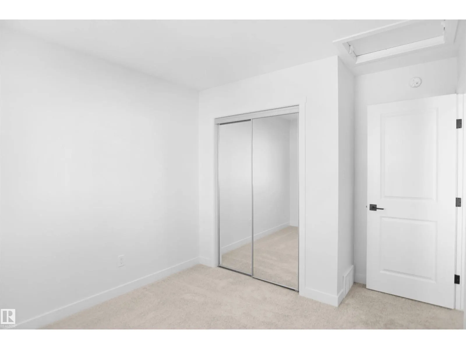 590 Ashgrove CI