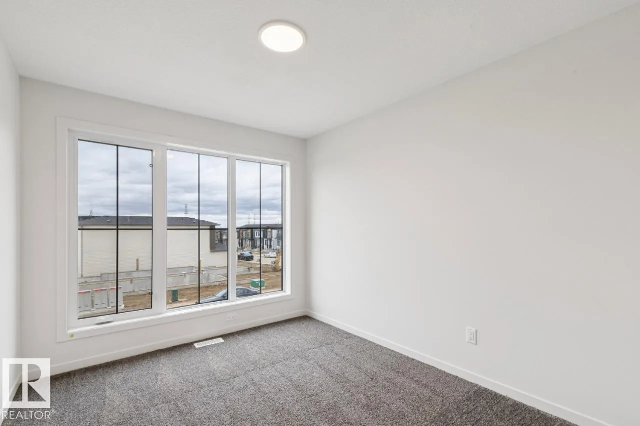 3019 5 AV SW