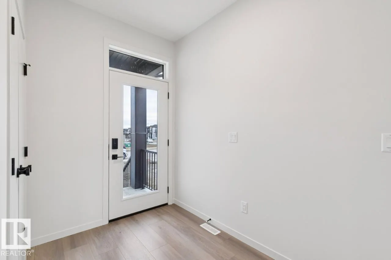 3019 5 AV SW