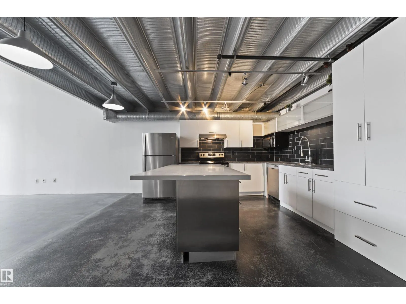 #130 10309 107 ST NW