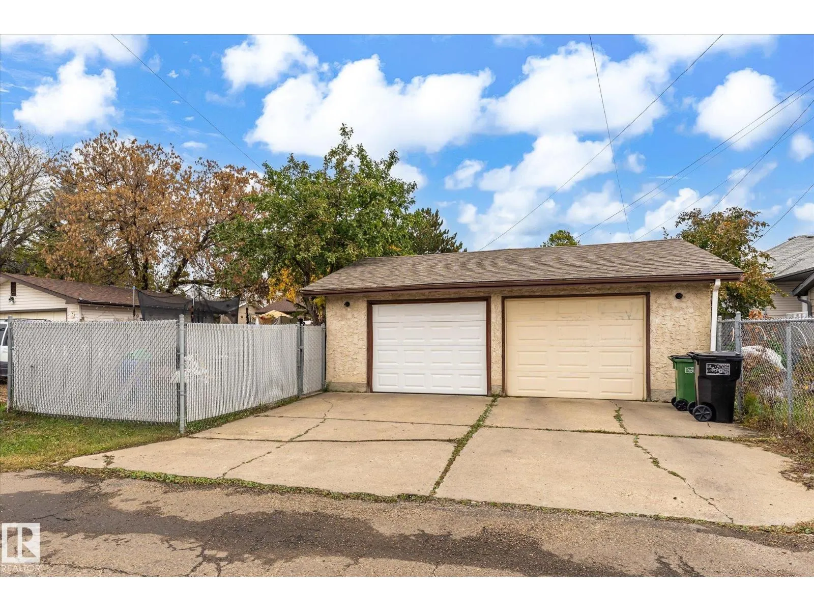 10242 161 ST NW