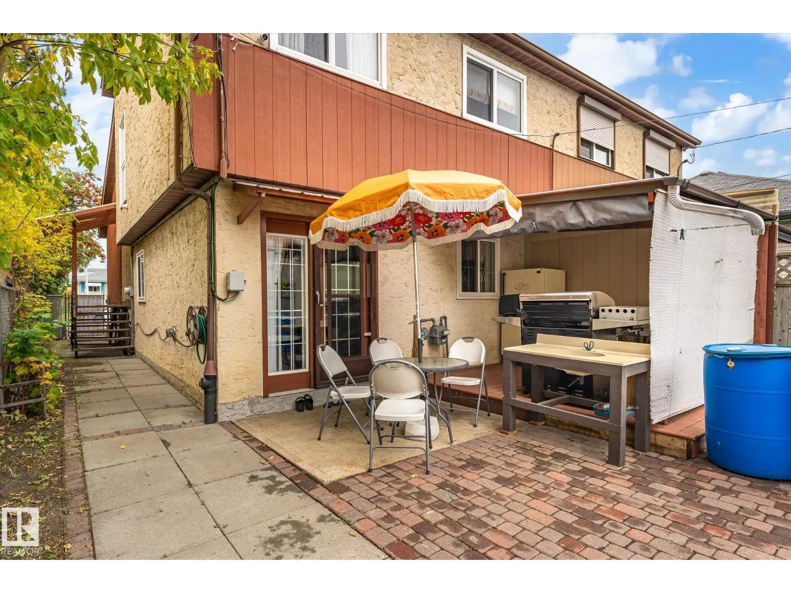 10242 161 ST NW