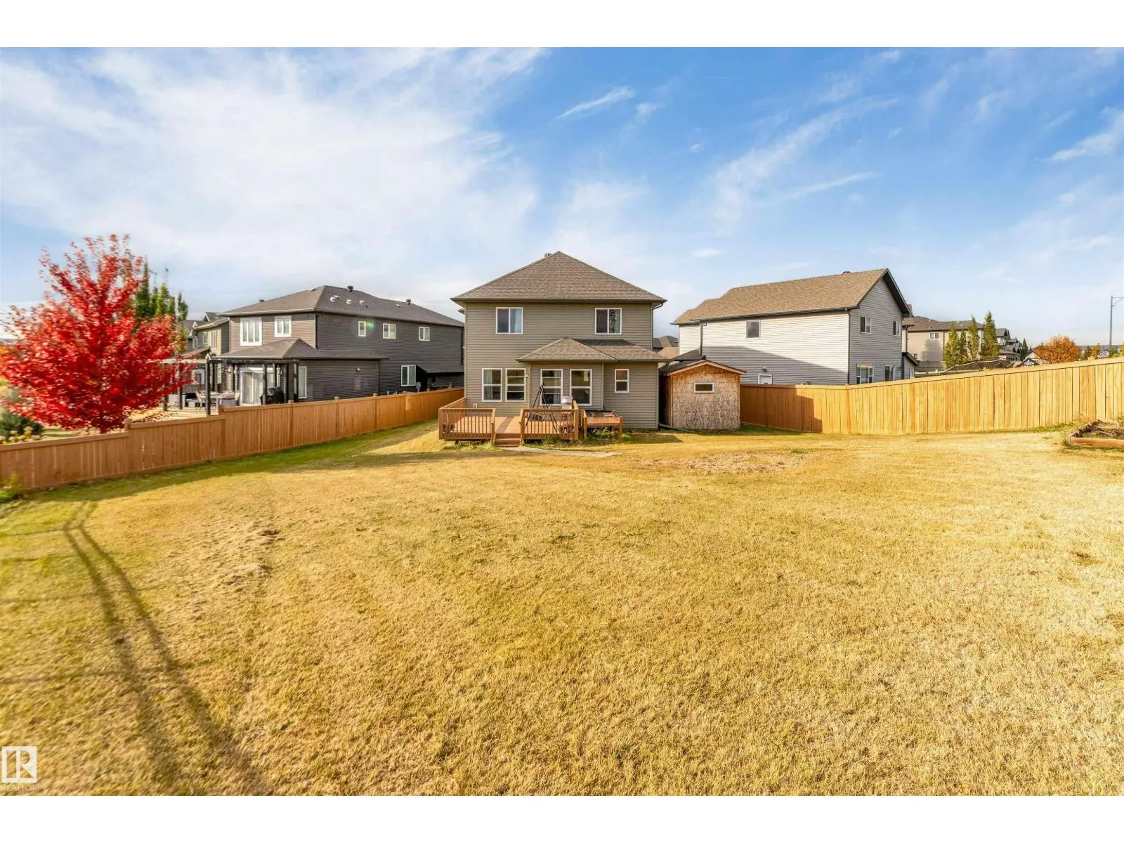 707 40 AV NW