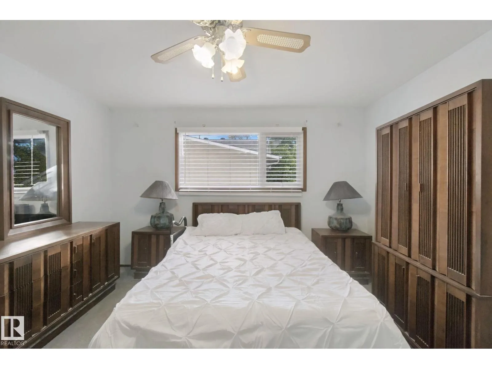 15432 78 AV NW