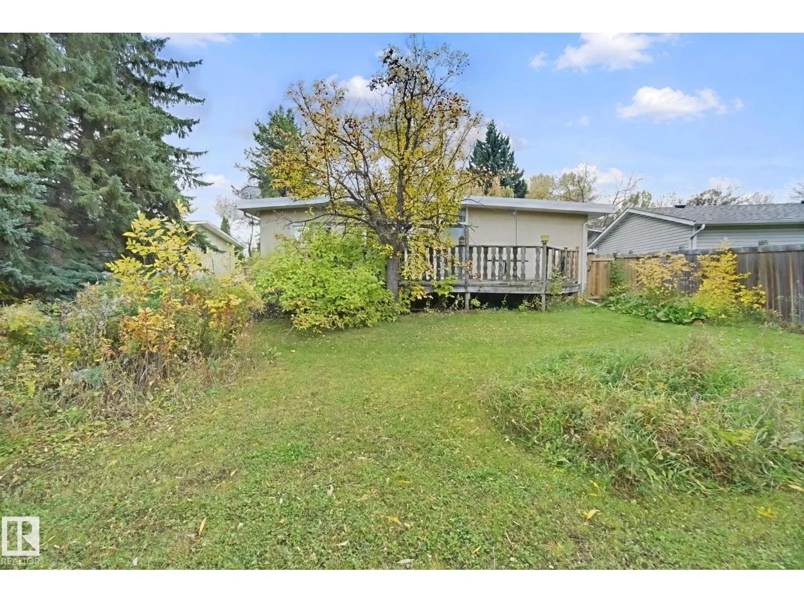 15432 78 AV NW