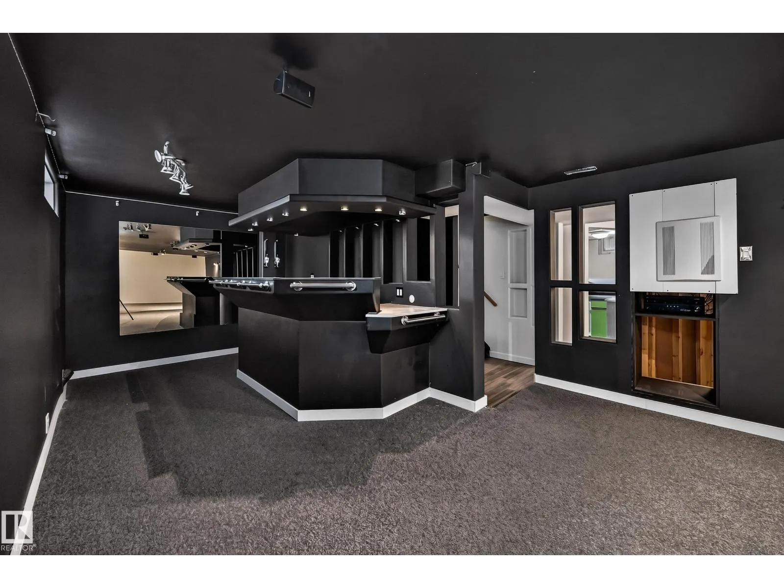 5204 112 AV NW