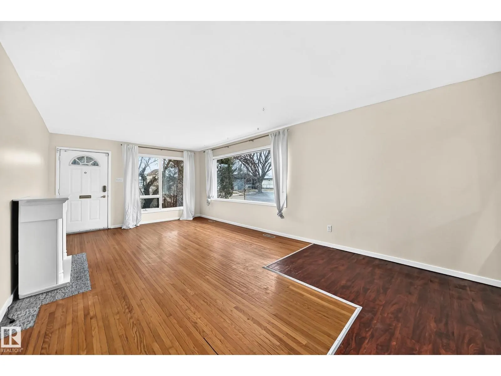 5204 112 AV NW