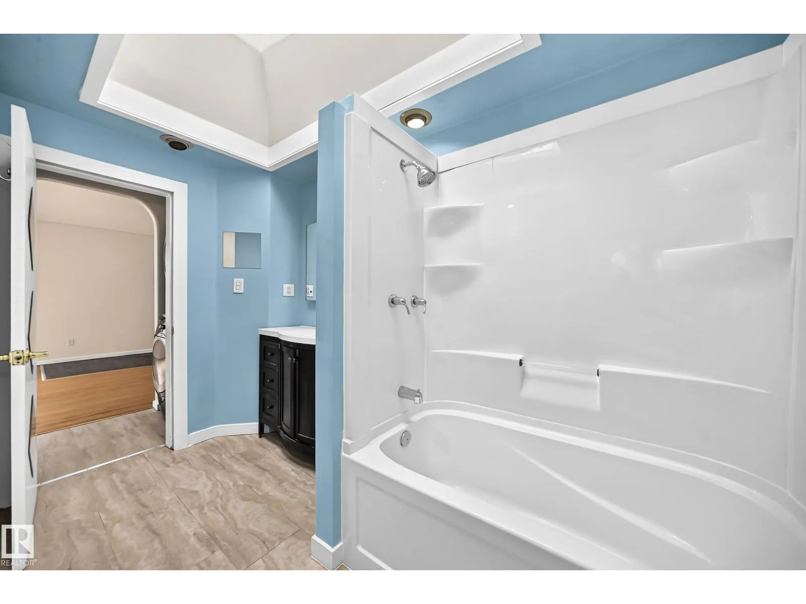 5204 112 AV NW