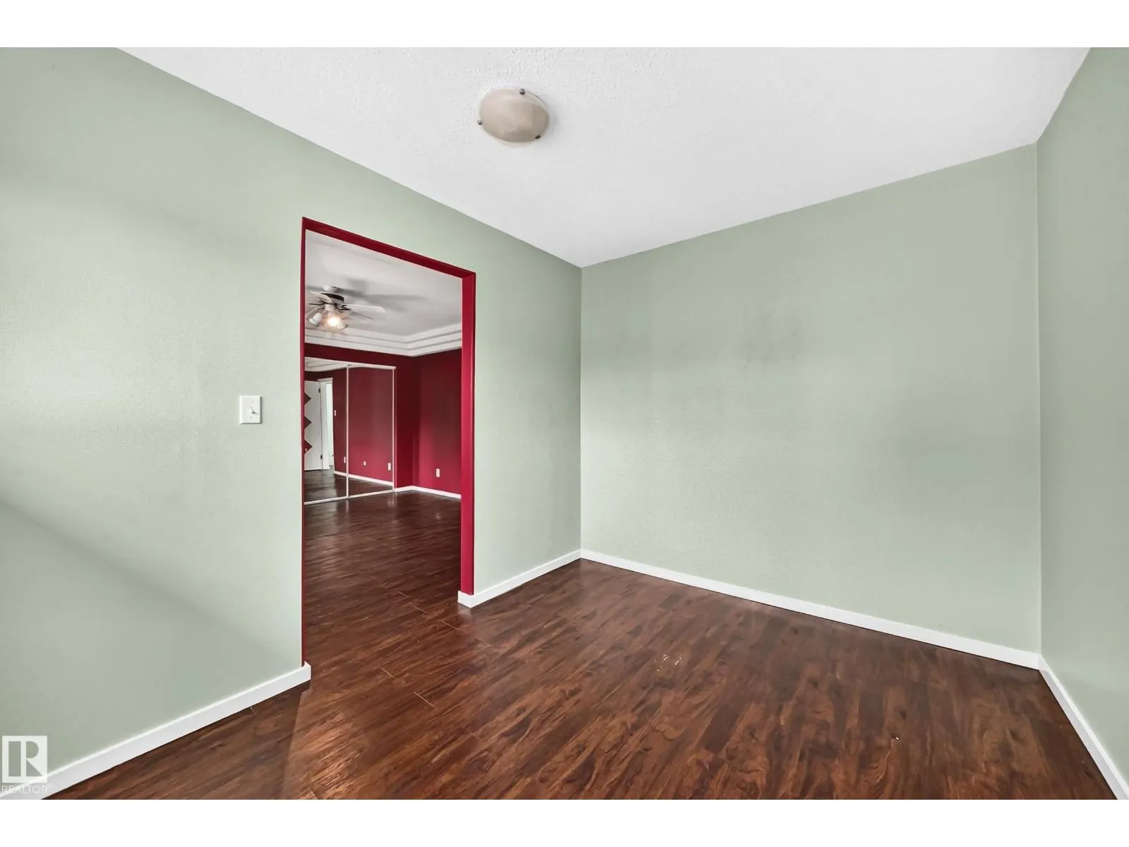 5204 112 AV NW