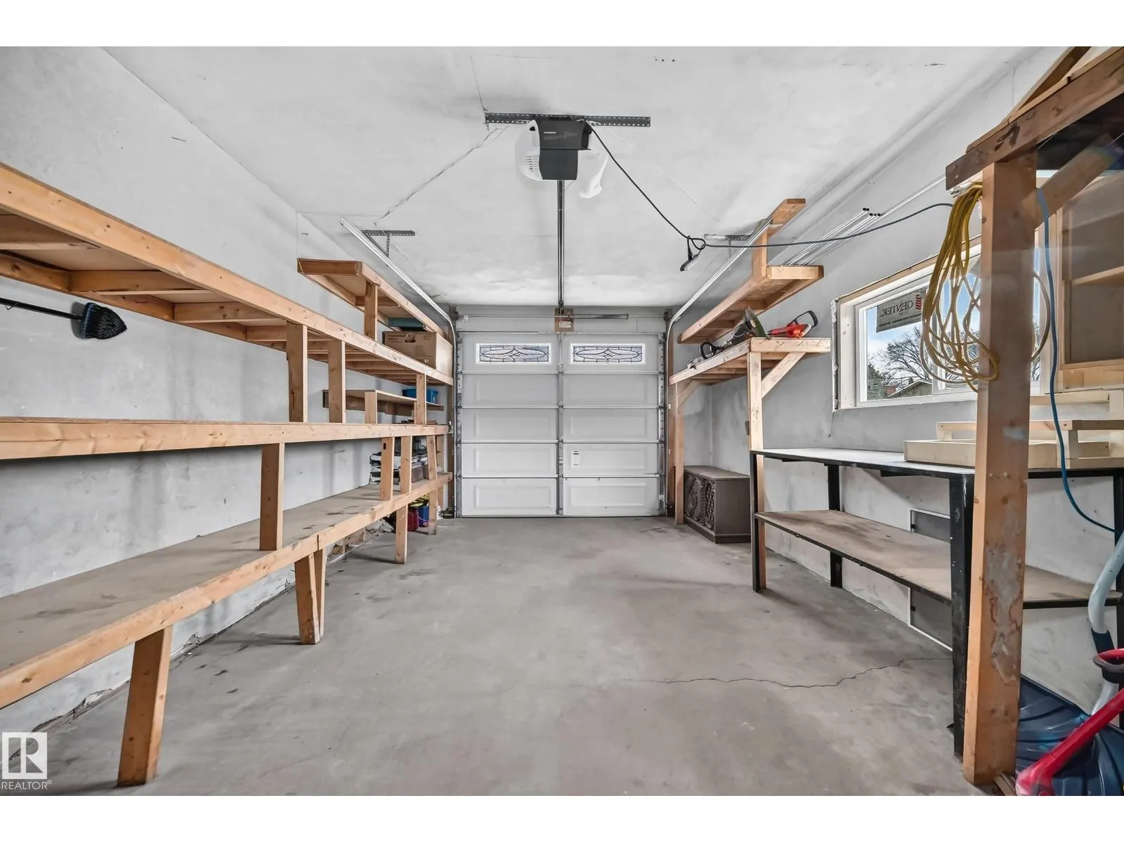 5204 112 AV NW