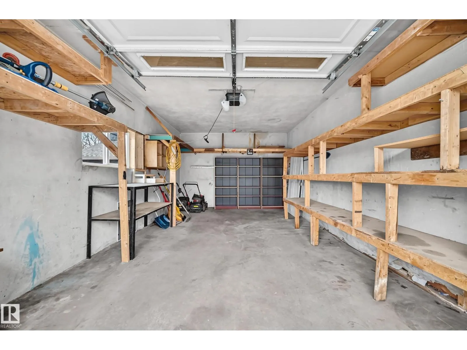 5204 112 AV NW